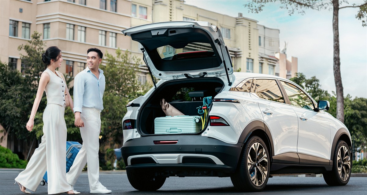 Cùng VF 6 ghi dấu từng khoảnh khắc, khởi đầu mọi hành trình. tại đại lý VinFast Vinh